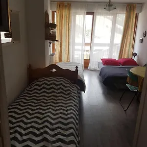https://studio-4-couchages-vue-pistes.fr-provencehotel.com